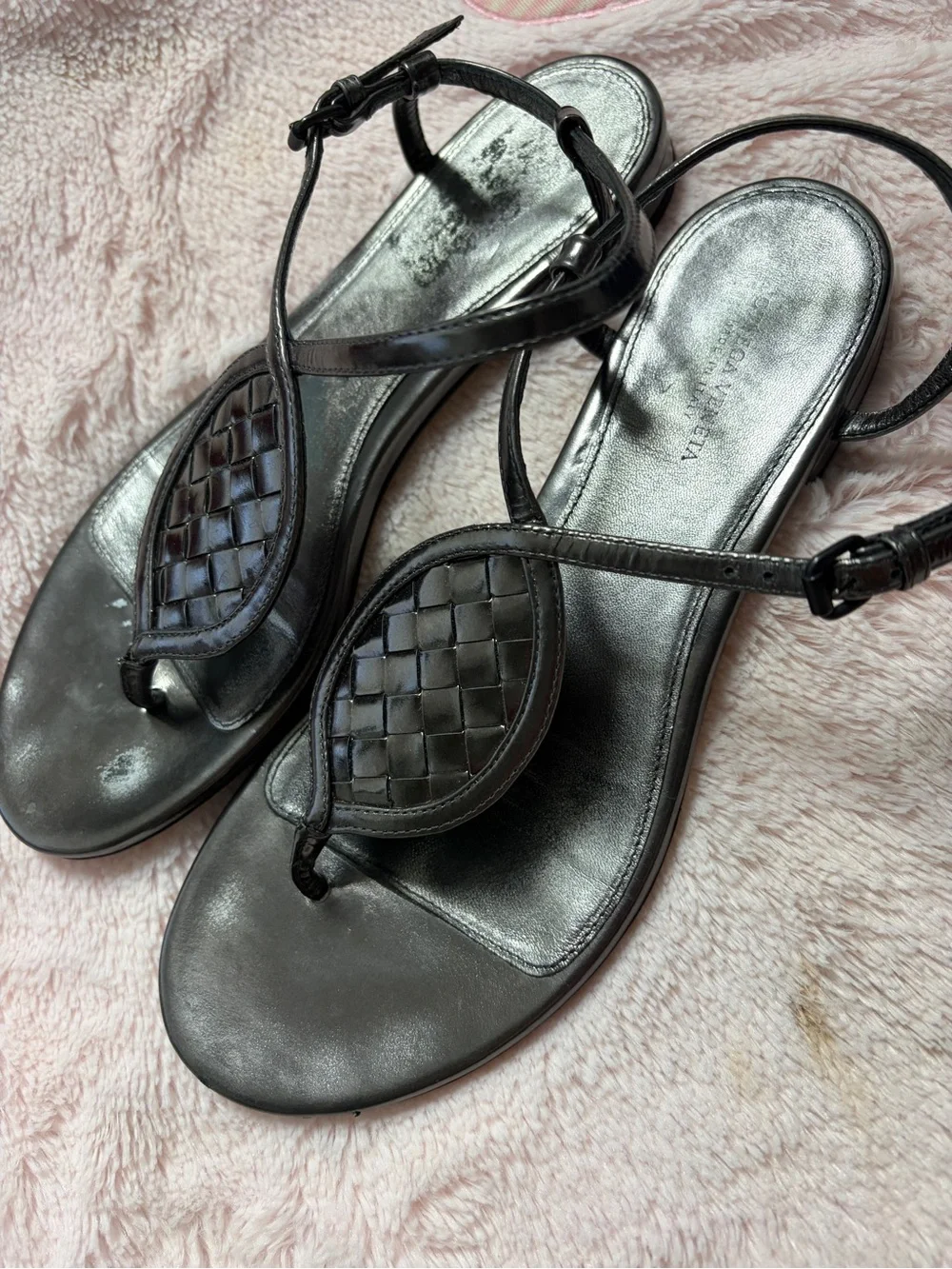 Bottega Veneta Black Woven Leather T-Strap Sandals